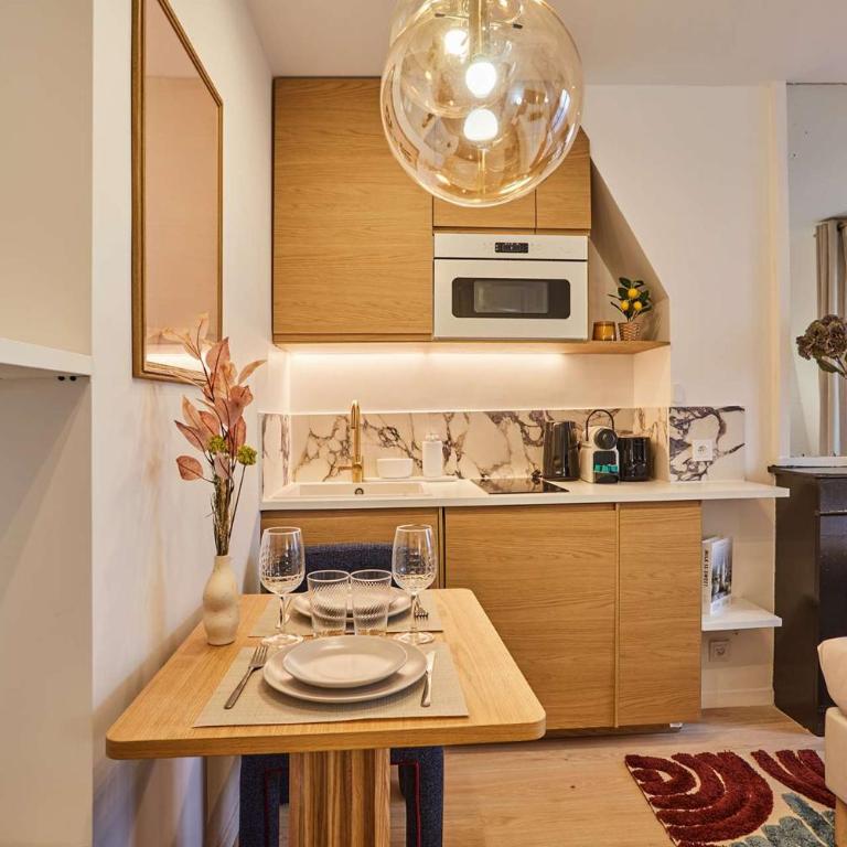 A charming haven in the heart of Montmartre - Maison de Vacances - 11