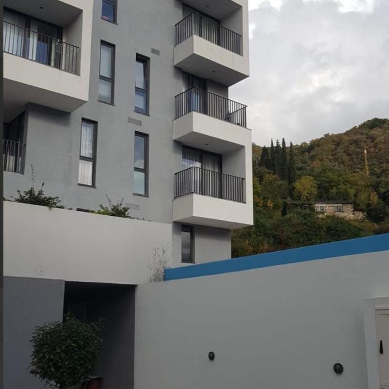 Elegant Coastal Studio with Pool & Private Parking - Studio Apartman s Balkonom - 30