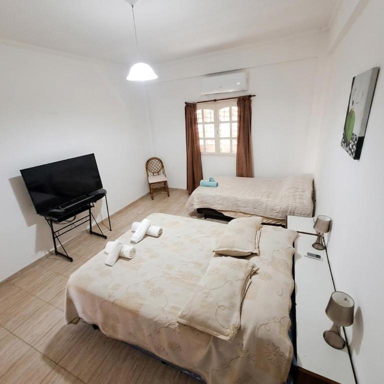 Dpto Grande - Ubicación estratégica - Room #1715750602 - 9