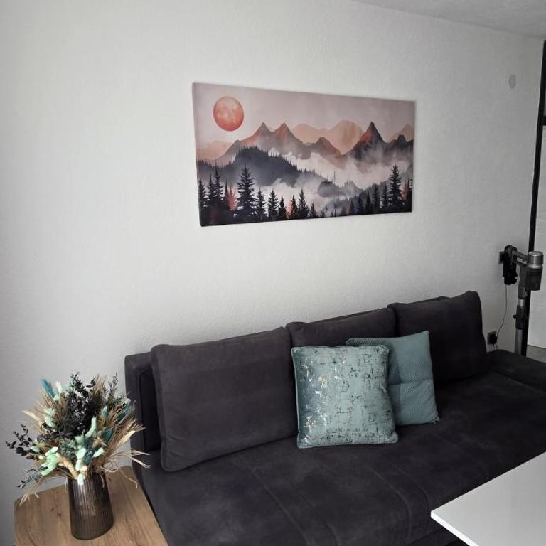 La Luna Apartments - One-Bedroom Apartment - 9