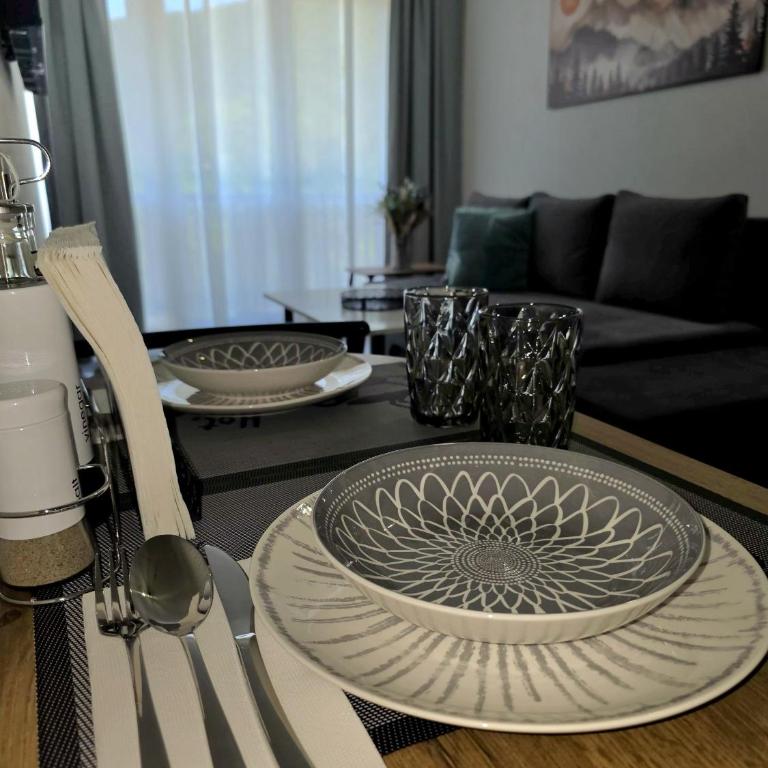 La Luna Apartments - One-Bedroom Apartment - 17