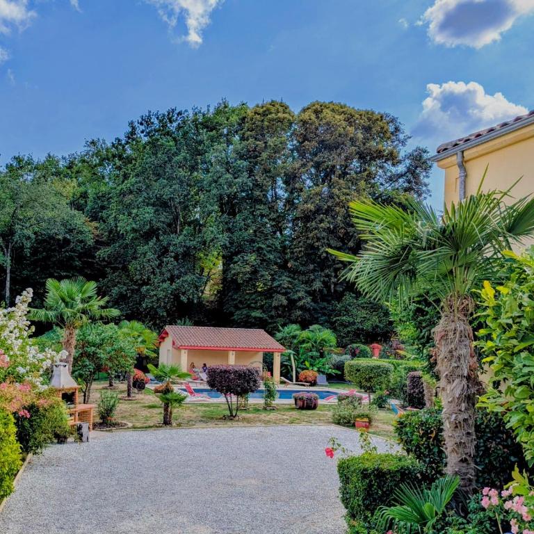mallegale haute - Villa avec Piscine Privée - 17