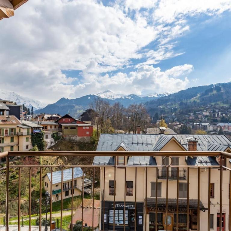 Chateau - Charming Apartment in the city Center with 3 bedrooms - By Cozee Rentals - Appartement 3 Chambres - 19