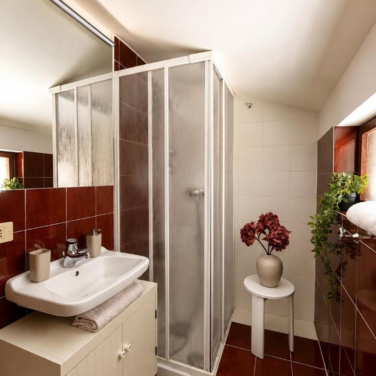 Casa Bucaneve & Ciclamino - YourLakeComoHome - Appartamento su 2 Livelli con 2 Camere da Letto - 16