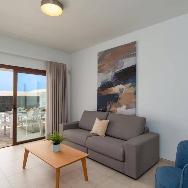 Villa Naira by Villa Plus - Villa - 4