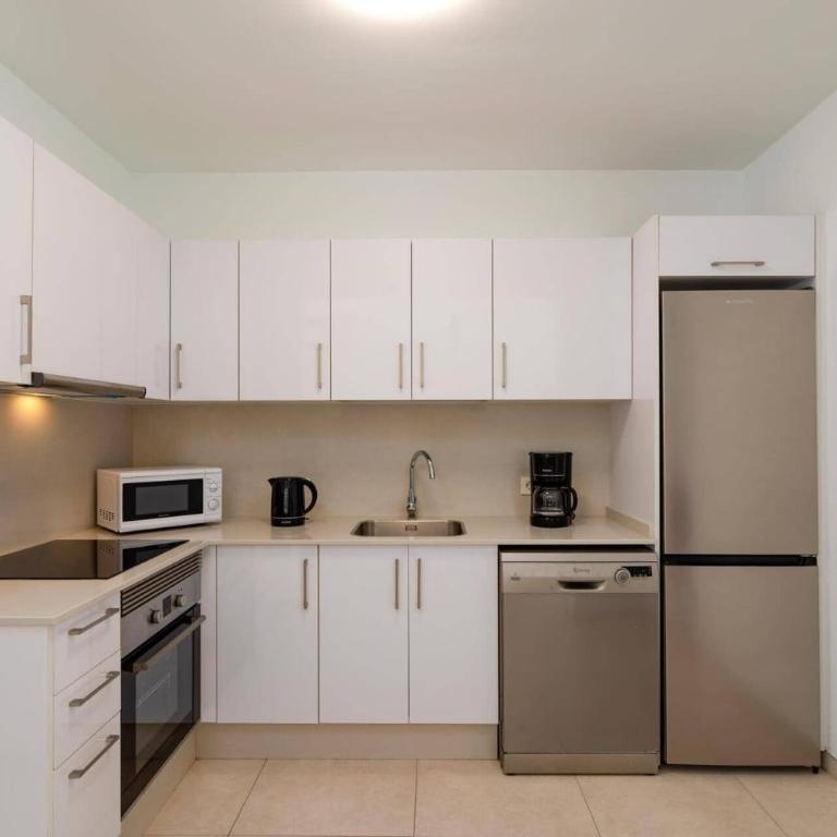 Villa Naira by Villa Plus - Villa - 9