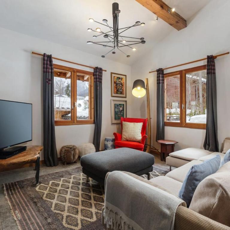 Chalet Fleur de Lys - Chalet 4BR Wood Stove , Home Cinema , Parental Suite - By Cozee Rentals - Chalet - 9