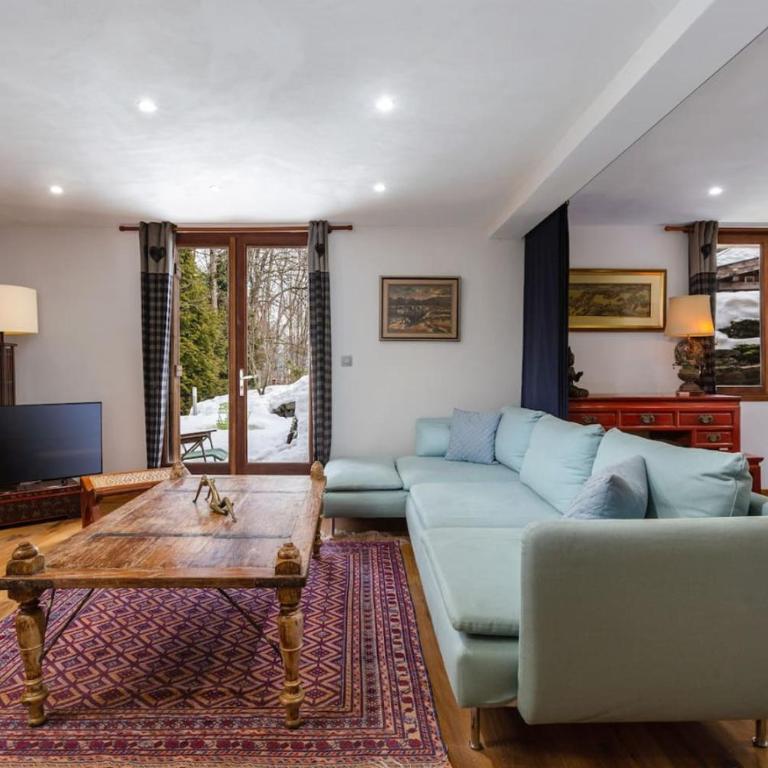 Chalet Fleur de Lys - Chalet 4BR Wood Stove , Home Cinema , Parental Suite - By Cozee Rentals - Chalet - 13
