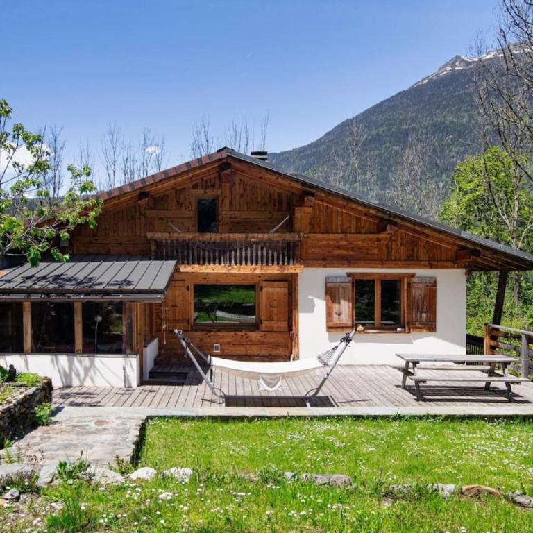 Chalet Fleur de Lys - Chalet 4BR Wood Stove , Home Cinema , Parental Suite - By Cozee Rentals - Chalet - 34