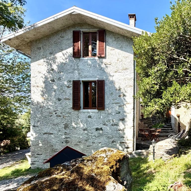 Casa Bucaneve & Ciclamino - YourLakeComoHome - Appartamento su 2 Livelli con 2 Camere da Letto - 2