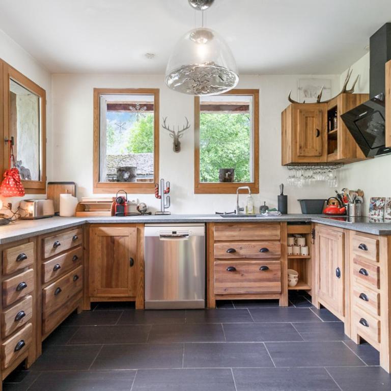 Chalet Taconnaz - Warm & Cosy 3BR Chalet with Fireplace in Nature - By Cozee Rentals - Chalet 3 Chambres - 12