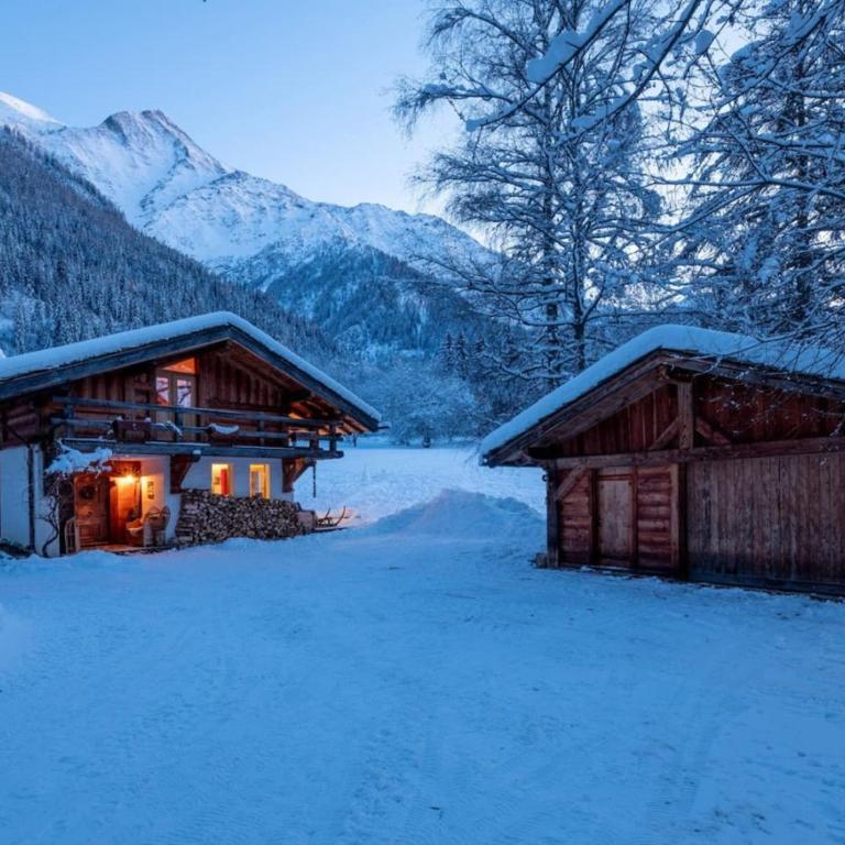 Chalet Taconnaz - Warm & Cosy 3BR Chalet with Fireplace in Nature - By Cozee Rentals - Chalet 3 Chambres - 32