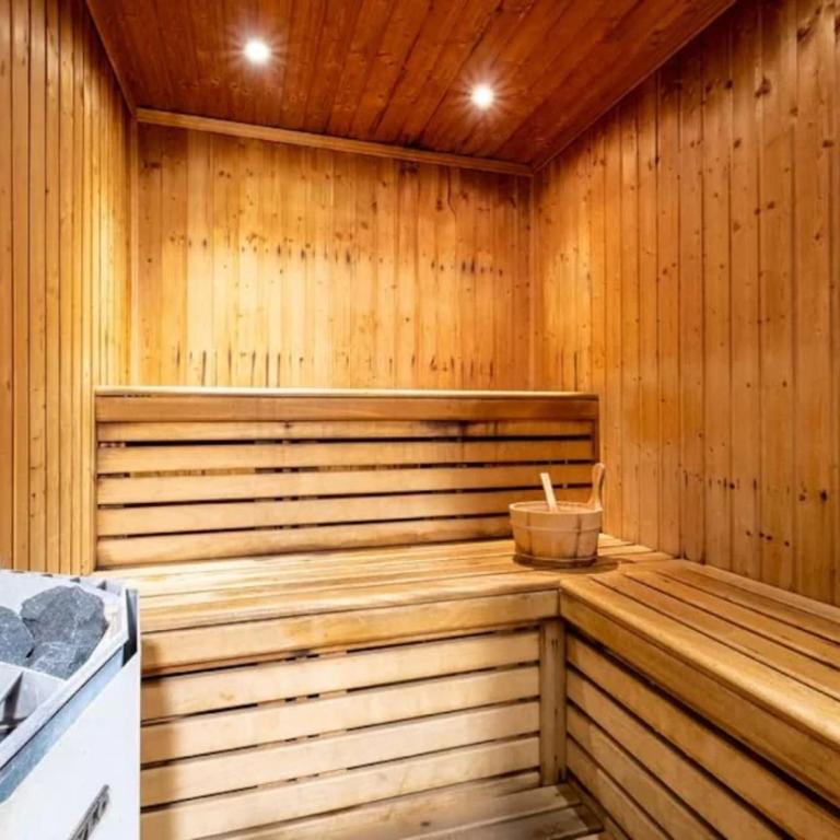Grepon -City Center - Free Swimming pool, Sauna, Gym - Free Parking - By Cozee Rentals - Two-Bedroom Apartment - 24