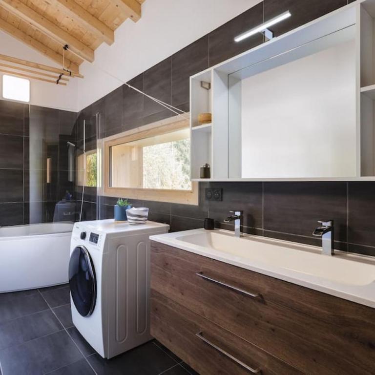 Chalet Benoit - Modern Chalet 8 Pax Free Parking Mountain View - By Cozee Rentals - Chalet 3 Chambres - 15