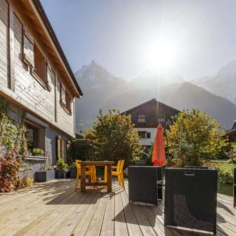 Chalet Benoit - Modern Chalet 8 Pax Free Parking Mountain View - By Cozee Rentals - Chalet 3 Chambres - 24