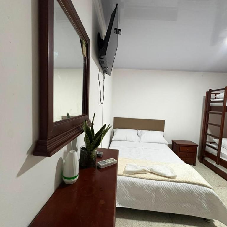 Casa Hotel VINN - Habitación Familiar - 7