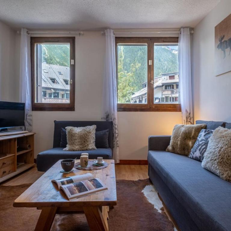Gentianes - City center studio next to Aiguille du Midi lift - By Cozee Rentals - Studio Apartment - 7