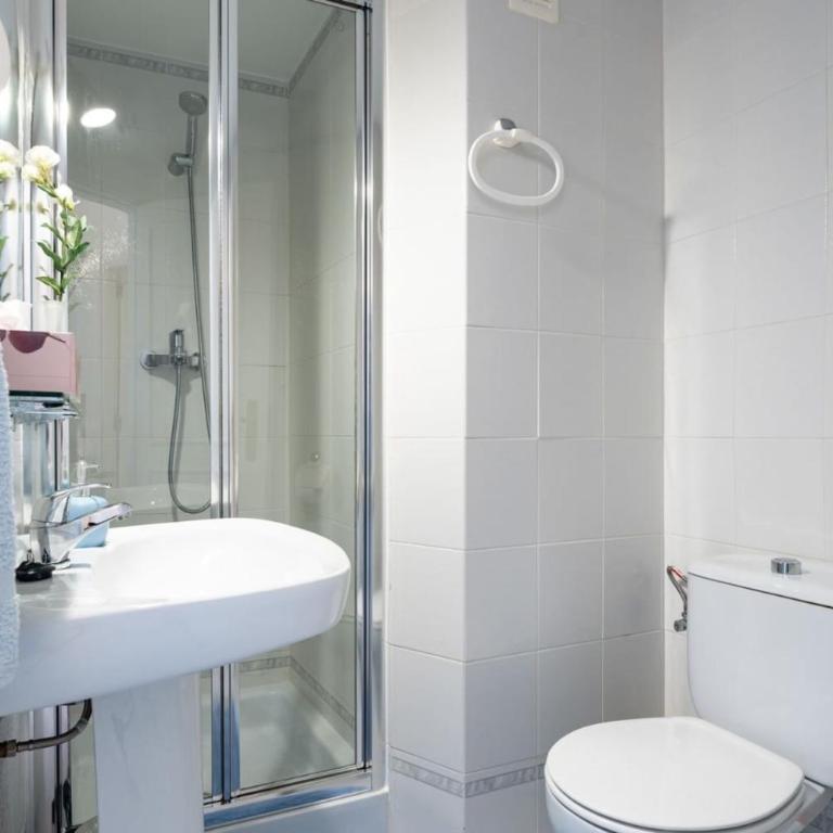 Stylish 2-Bedroom Apartment with Panoramic Sea View by CDS Vacation - Apartamento - 18