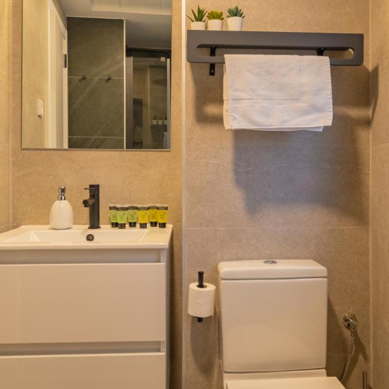 Feelathome Atarazanas Apartments - Studio - 6