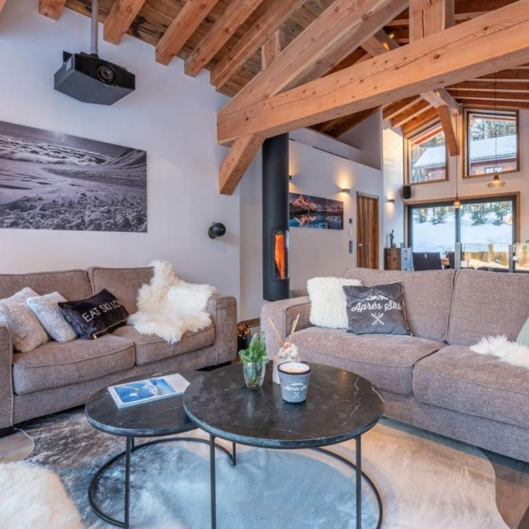 Chalet Seven Summits - Pool - Sauna - Jacuzzi - By Cozee Rentals - Chalet 3 Chambres - 5