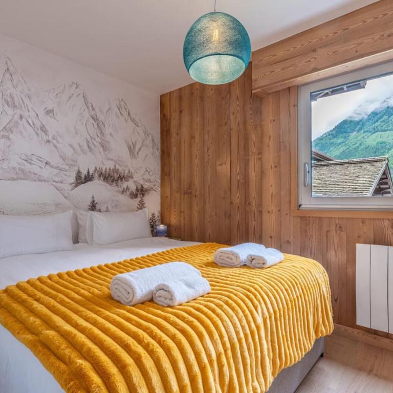 Clos Savoy - New Apartment Close to City center & Free parking - By Cozee Rentals - One-Bedroom Apartment with Balcony and Mountain View - 4