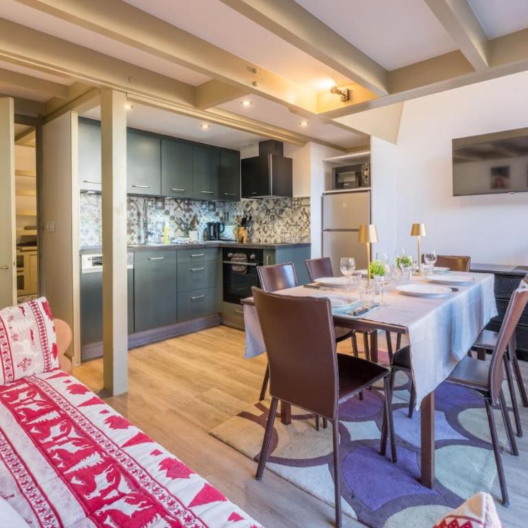 Ancolie - Apartment 1 bedroom close to the slopes - By Cozee Rentals - One-Bedroom Apartment with Balcony and Mountain View - 7
