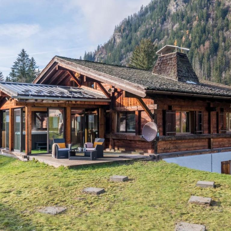 Chalet Altura- 5 Bedrooms - Jacuzzi and Sauna - By Cozee Rentals - Chalet - 40