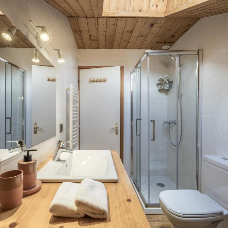 Chalet Tannuaz - 4 Bedrooms - Quiet area - By Cozee Rentals - Chalet - 6