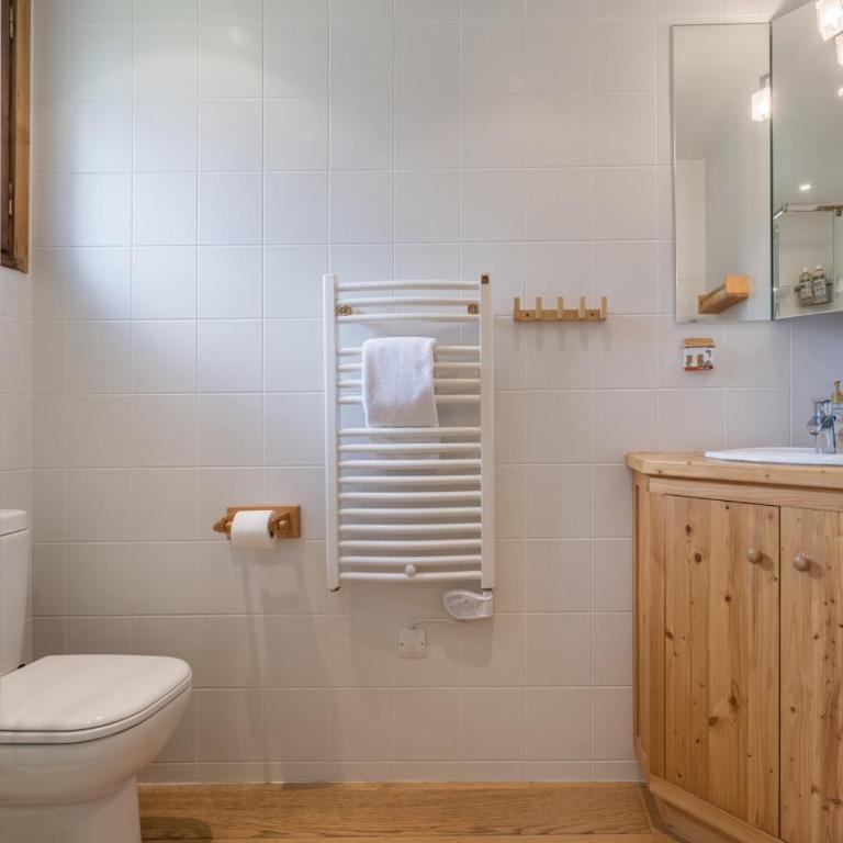 Chalet Tannuaz - 4 Bedrooms - Quiet area - By Cozee Rentals - Chalet - 14