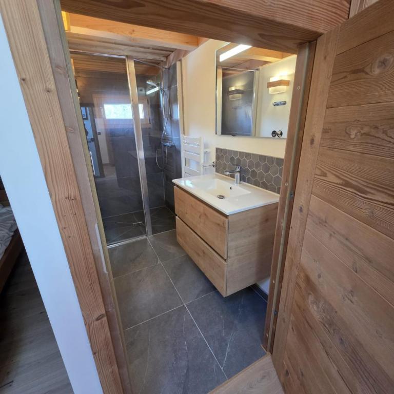 Chalet CLADIE - Private Jacuzzi & Sauna - View of Mont Blanc range - By Cozee Rentals - Chalet - 13