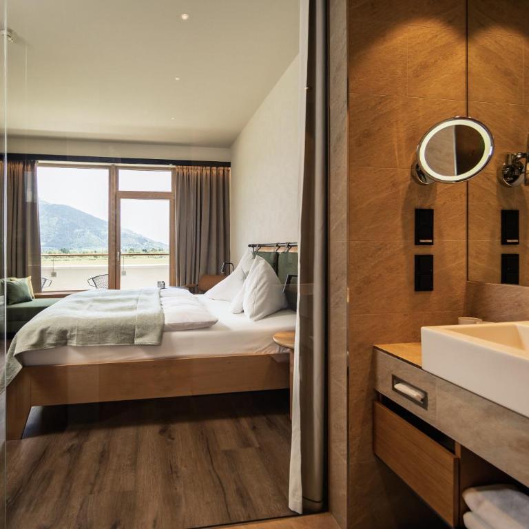 Tauern Spa Hotel & Therme - Doppelzimmer mit Bergblick - 6