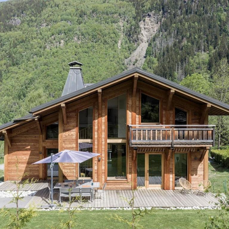 Chalet Marshall - Private Sauna - BBQ - 6 Minutes from Chamonix - By Cozee Rentals - Chalet - 1