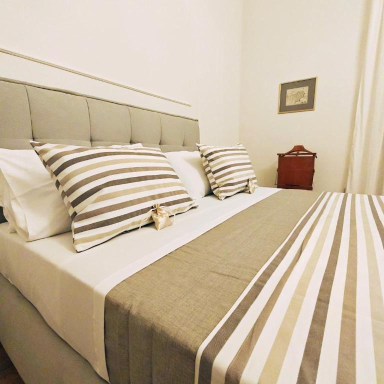 Peggy Suite - Camera Familiare con Bagno Privato - 28