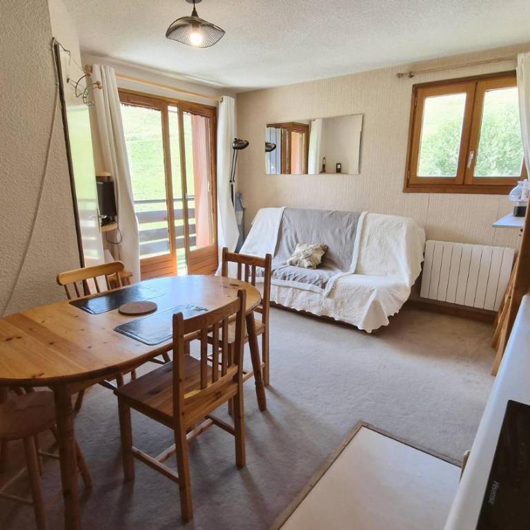 Sol A42 - Appartement 2 Chambres avec Balcon - 9