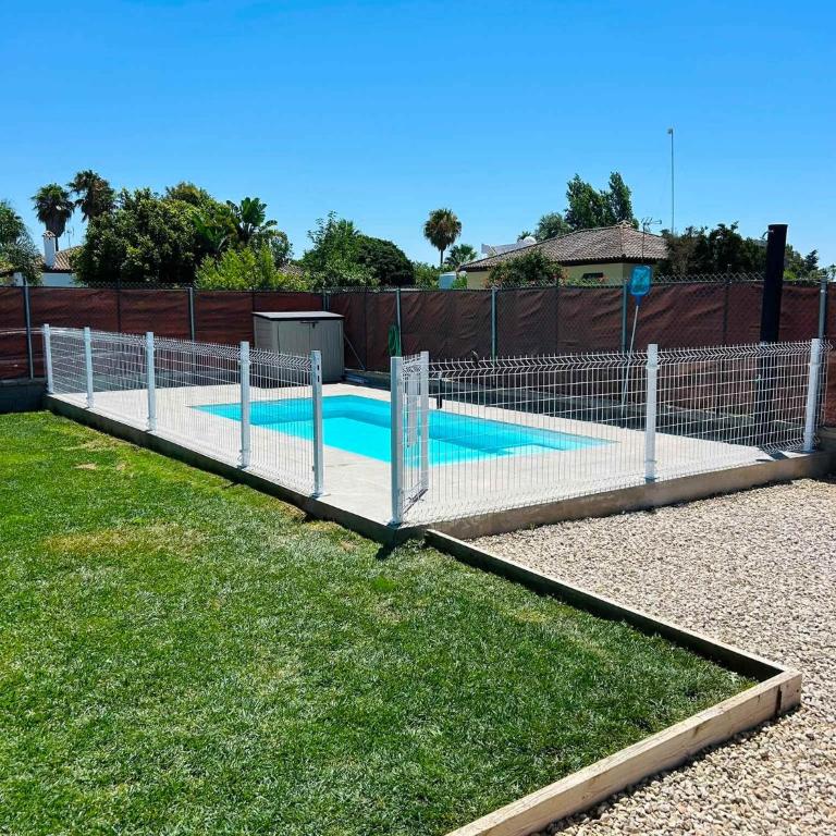 Casa Privada con Jardin Barbacoa y Piscina privada solo familias - Appartamento - 2
