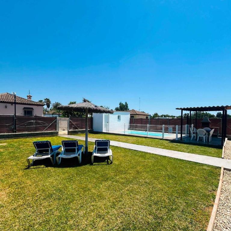 Casa Privada con Jardin Barbacoa y Piscina privada solo familias - Appartamento - 16