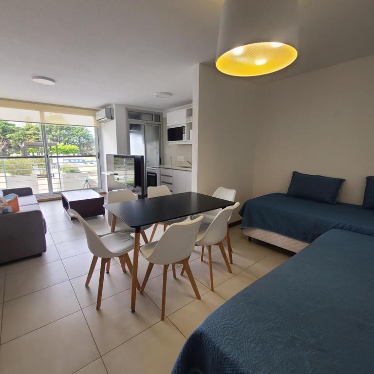 Apart Altos del Virrey - Deluxe One-Bedroom Apartment with Garden View - 4