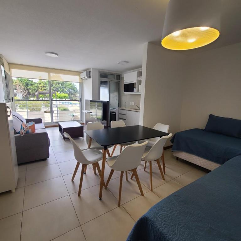 Apart Altos del Virrey - Deluxe One-Bedroom Apartment with Garden View - 2