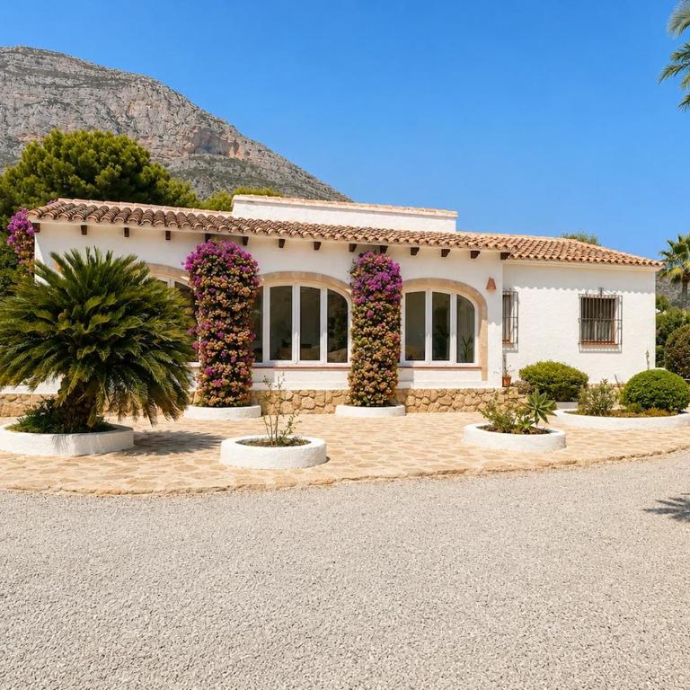 Villa in Javea with Private Pool & Mountain Views - Villa de 3 dormitorios - 3