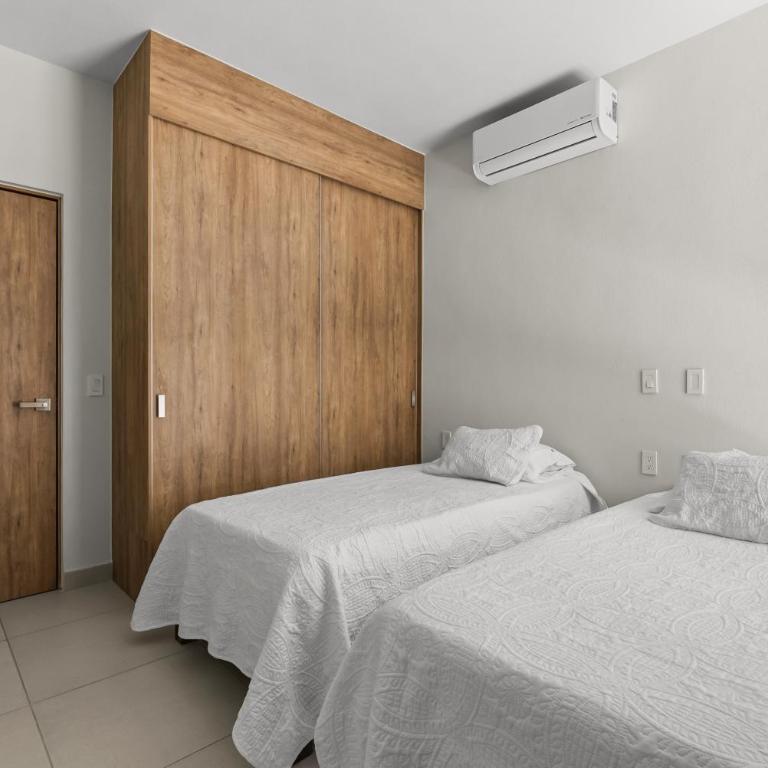 - Room #1715376001 - 15