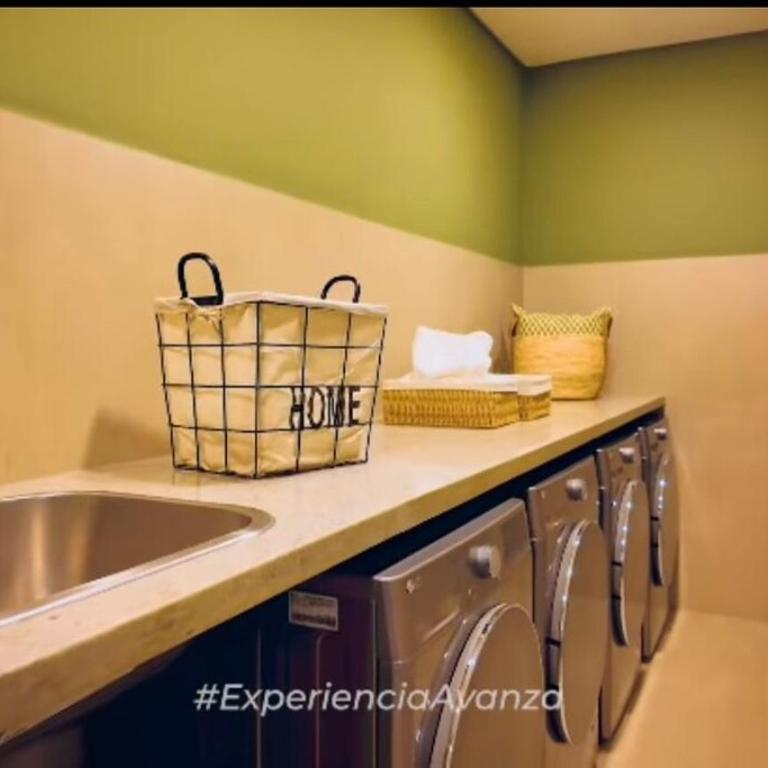 Houze Steps from the Shopping del Sol with professional decoration! - Apartamento de 1 dormitorio - 25