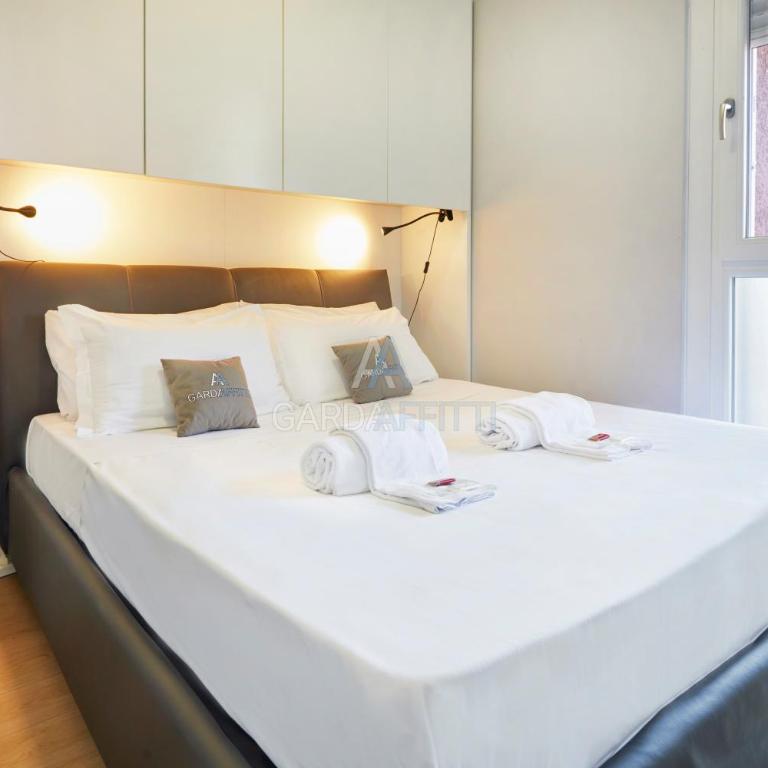 Poseidone Apt - Terrazza vista lago - Appartamento con 2 Camere da Letto - 13