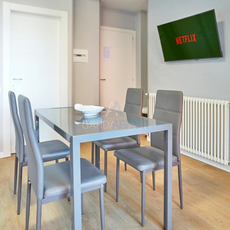 Poseidone Apt - Terrazza vista lago - Appartamento con 2 Camere da Letto - 9