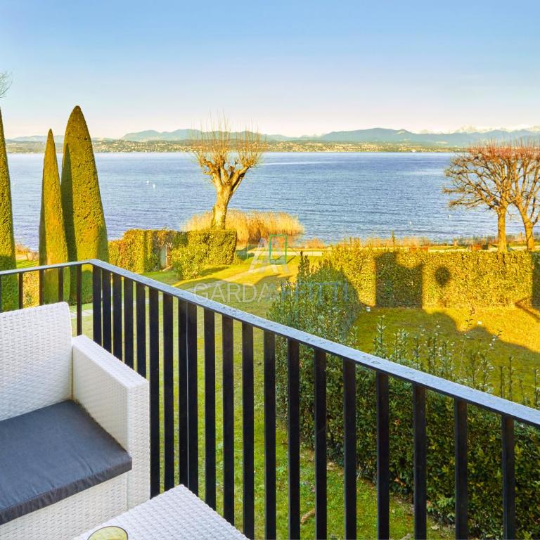 Poseidone Apt - Terrazza vista lago - Appartamento con 2 Camere da Letto - 8