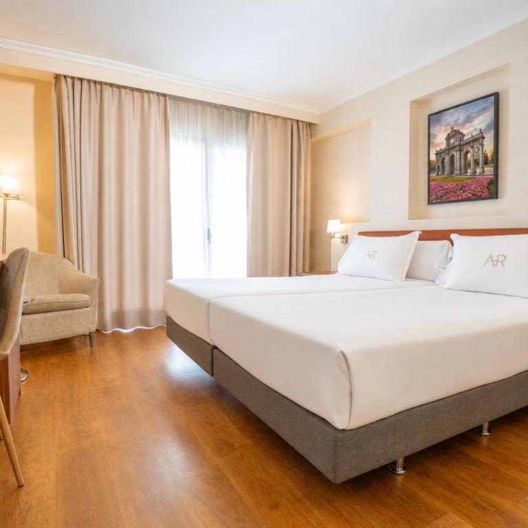 Aparto-Hotel Rosales - Doppel- oder Zweibettzimmer - 14