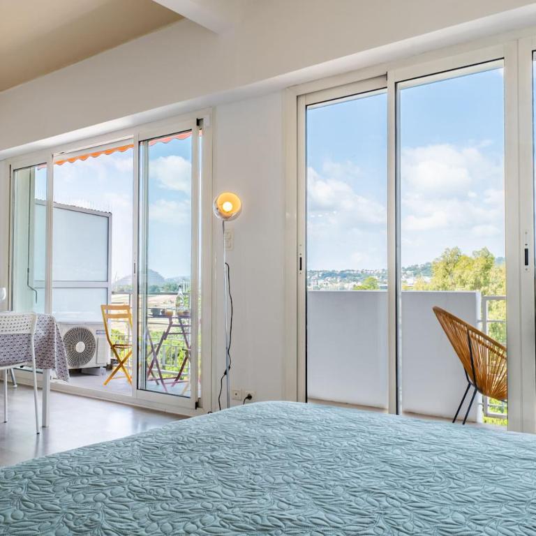 Bright cocoon with sea views - Appartement - 5