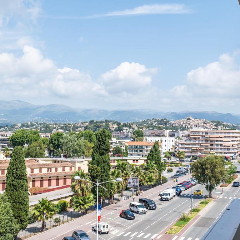 Bright cocoon with sea views - Appartement - 11