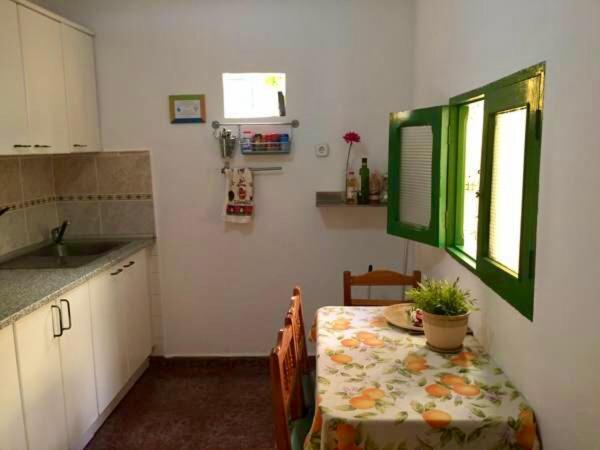 Pensión Playa - Habitación Individual Estándar con baño compartido - 5