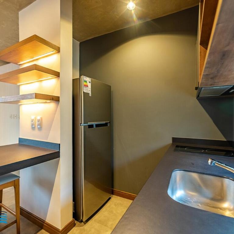 1E Alban Steps from the Shopping del Sol - One-Bedroom Apartment - 8