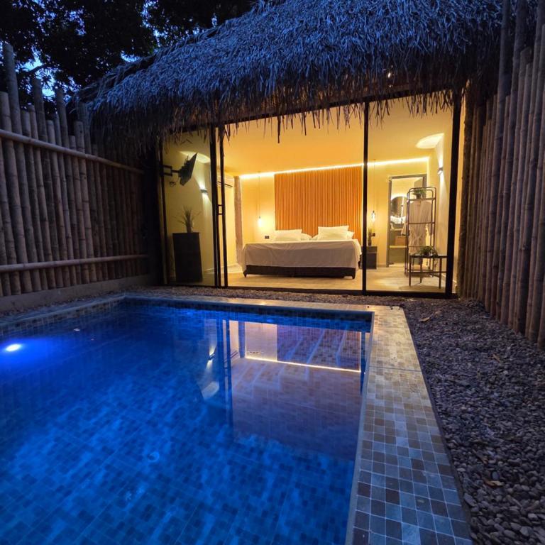Suite Tropical Piscina Privada y Aire Acondicionado - Villa de 1 dormitorio - 13